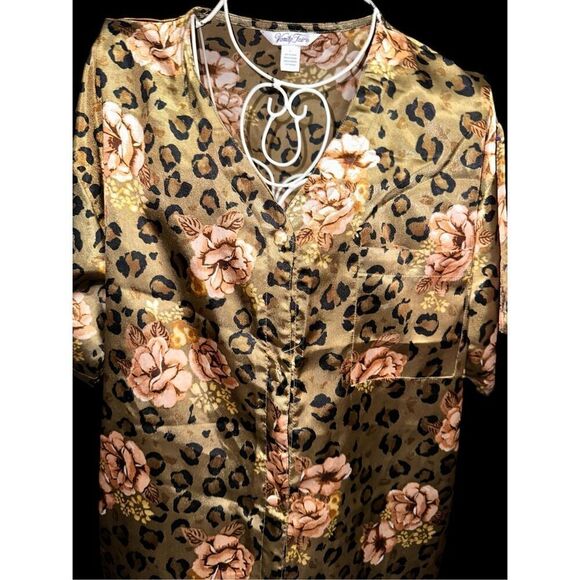 RARE Y2K  Beautiful Rare Vintage Vanity Fair satin Floral sleep dress gown size - Picture 3 of 7